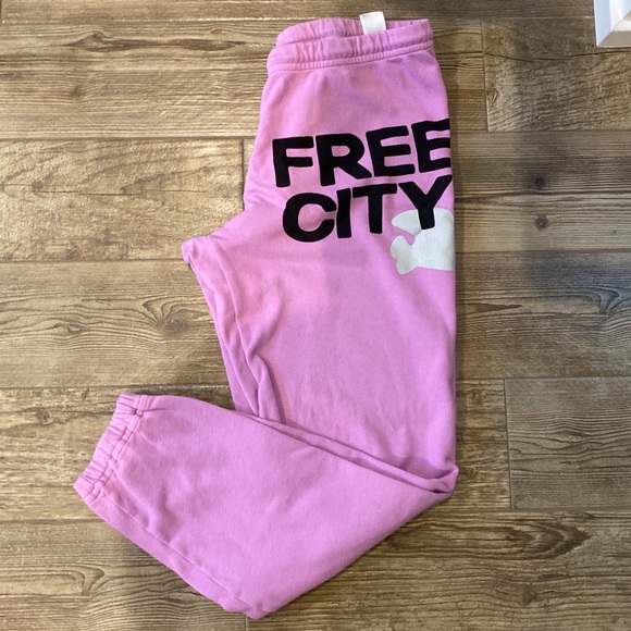Featherweight Sweatpants | Poshmark
